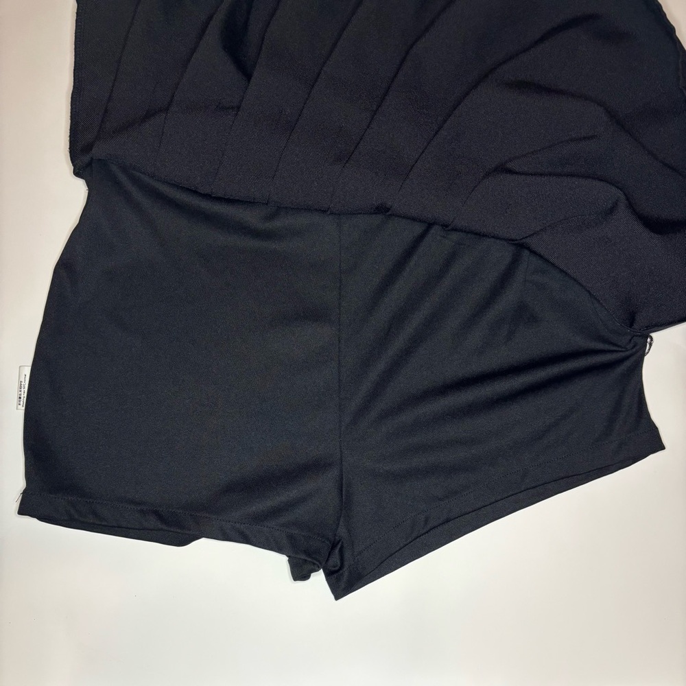 Fashion & Dyt Pleated Skirt with Built-in Shorts Black Size Medium - Picture 4 of 7
